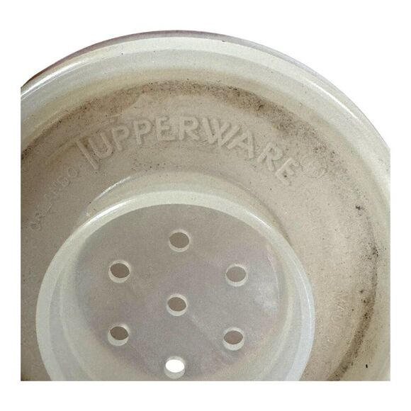 Vtg Salt PeppTupperware Millionaire Line Yellow 6 Oz Shakers Set Of 4 Made In US - Picture 3 of 8